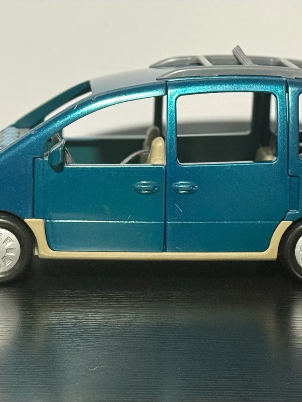 Vintage 1999 Fisher Price Loving Family Talk N Travel Mini Van (Works!)
